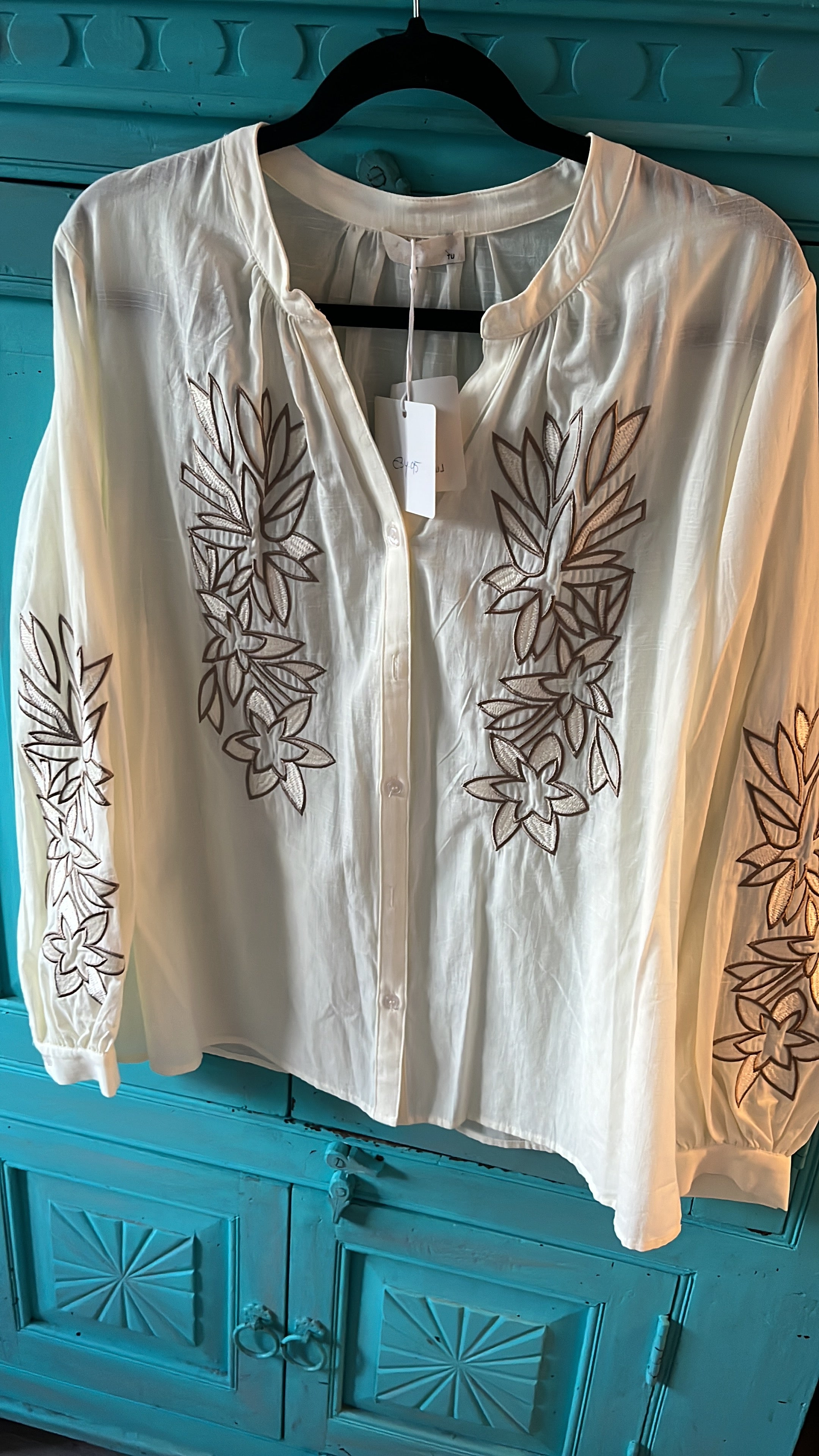 Blouse bewerkte mouw