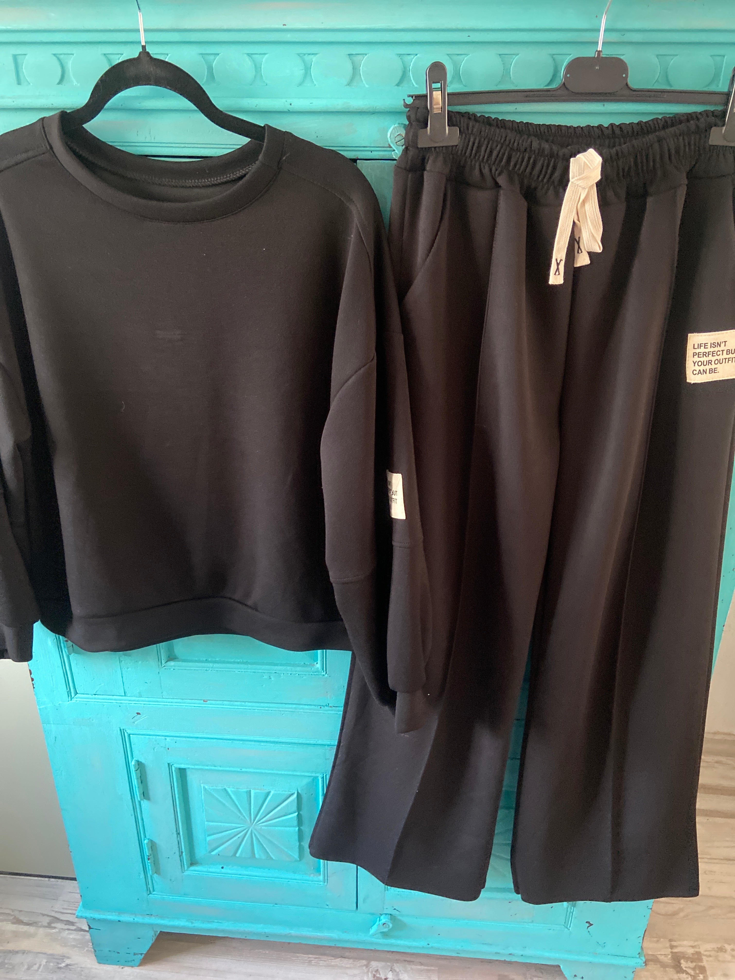 Pak sweater en broek