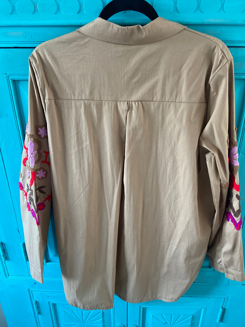 Blouse geborduurd